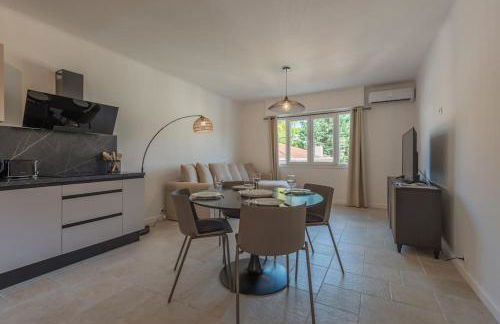 2P neuf au Coeur de St Jean Cap Ferrat - Foto 1