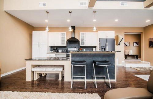 Modern Home of Style & Comfort! - Foto 23