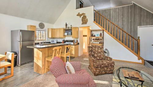 Lakes of the North Home on Snowmobile and ATV Trail! - Foto 3