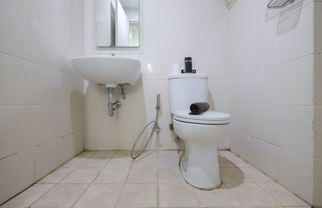 2BR with Sofa Bed Cervino Tebet Apartment - Foto 29