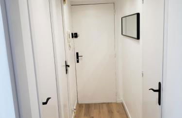 La Pause Valognaise "Parking privé" - Foto 11