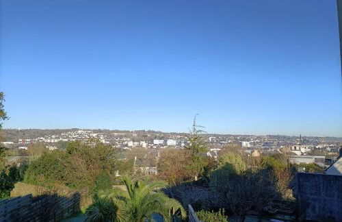Maison au calme, proche du centre de Landerneau - Foto 18