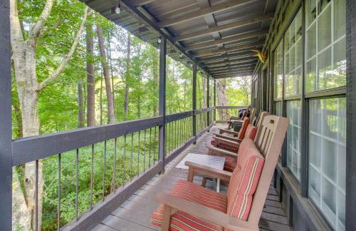 Deck and Grill Cozy Cottage in Talking Rock! - Foto 23