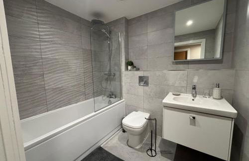 Modern Apartment - BHX NEC - Free Secure Gated Parking - Foto 12