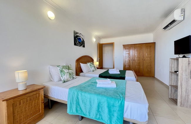 Monte Gordo Beach Ocean View 3 by Homing - Foto 6