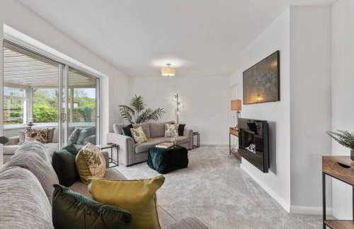 Modern 3 Bedroom Bungalow with Style & Comfort in Leicestershire - Photo 6