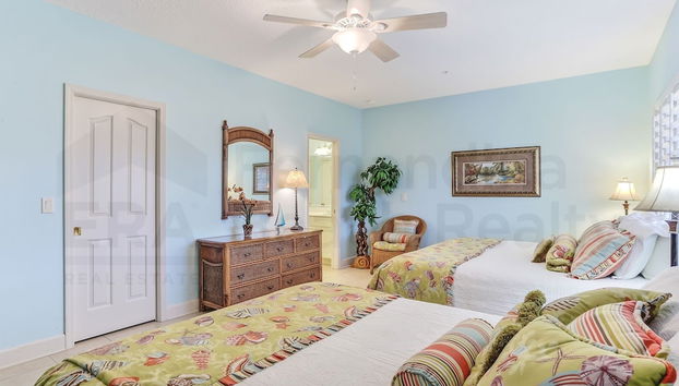 Dog Friendly Home with Ocean View from Balcony by RedAwning - Foto 3, Habitación