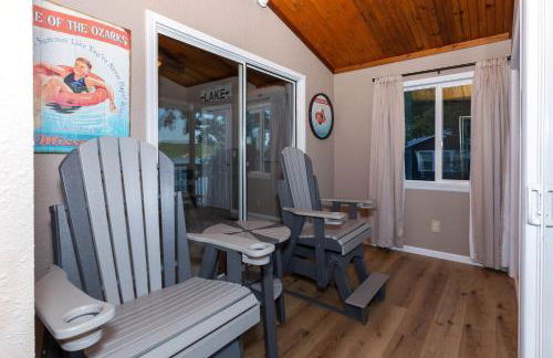 Lakefront Family Home Private Dock with Huge Views - Foto 18