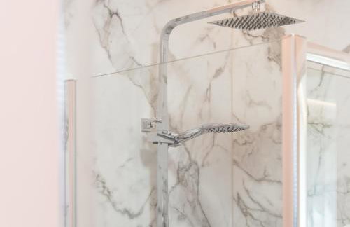 Lux Light Spacious- Chilterns - Pass the Keys - Foto 20