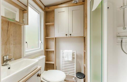 The Pines - Norfolk Cottage Agency - Photo 12