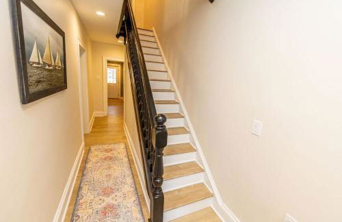 Renovated Downtown Annapolis w 3-Car Parking - Foto 13