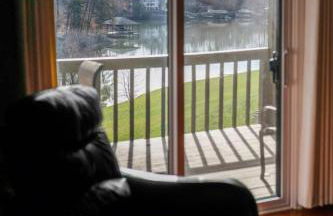 Harbor Ridge - Lakefront Retreat, Great Views, Pool and Dock Access! - Foto 10