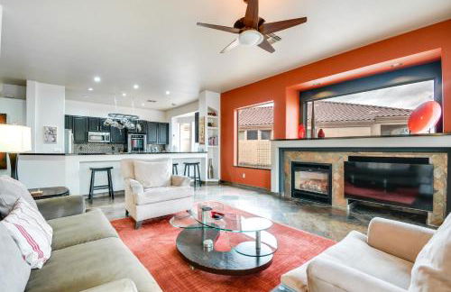 Luxe Couples Retreat with Pool and Outdoor Kitchen! - Foto 3