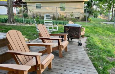 Newly Renovated 4B, 2.5 bath Lakefront home with South Grand Lake Views and dock - Foto 52