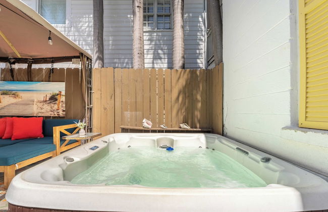 Casita de Catherine by Avantstay 1 Block to Duval St w/ Hot Tub! - Foto 20