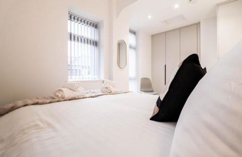 The Chiltern View - 1BR Centrally Located Flat with Contemporary Style Decor & Free Secure Underground Parking - Foto 49