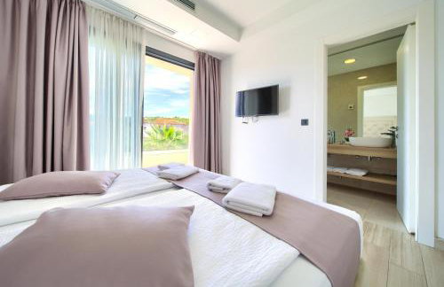 Villa LUMINOSA with outdoor and indoor pool and sauna - Foto 14