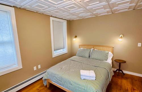 Simple & Convenient Downtown Living - Foto 2