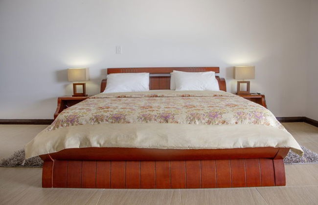 Rezz Aparthotel - Photo 1