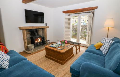 River Cottage Hayfield - Photo 5