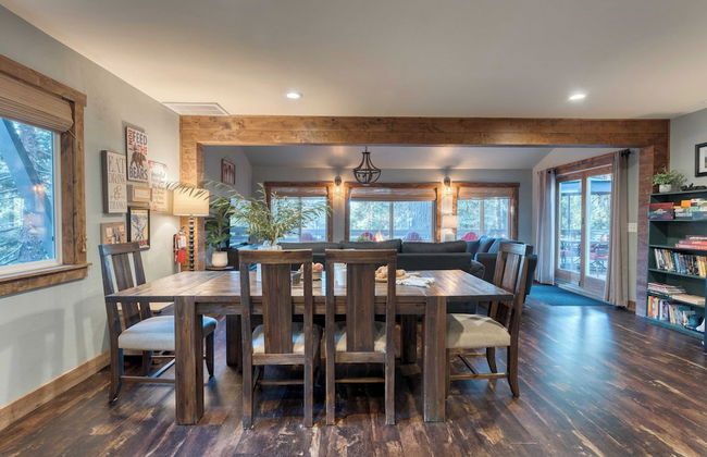 Washoe Way by Avantstay Luxury Tahoe Retreat A+ Location w/ Beach Access - Photo 9