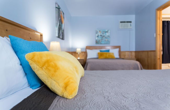 Middle Brook Cottages & Chalets - Photo 15