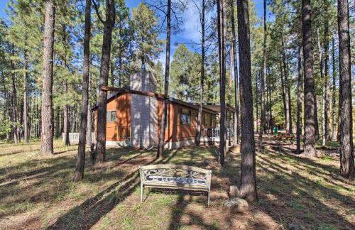 Fireplace, Deck and Grill Pinetop Cabin Rental! - Foto 27