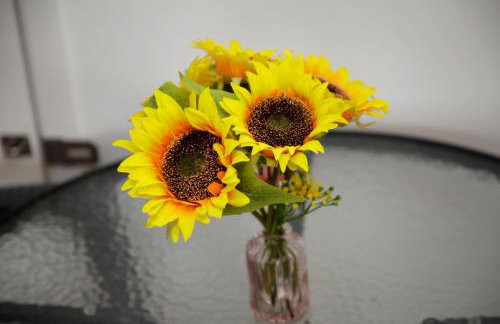 PrimeLuxe Stays - Modern 1BR Apartment with Private Garden Sleeps 4 Near ExCeL and London City Airport - Photo 15