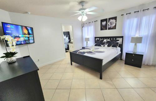 Orlando villa private pool/hot tub close to Disney - Foto 8