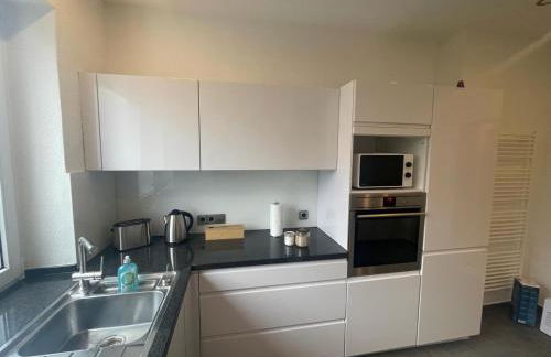 schön wohnen ! Netflix Nespresso Küche Parkplatz Garten - Foto 13