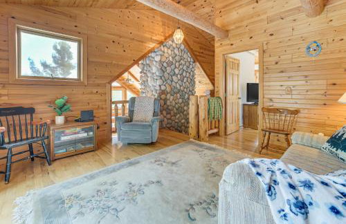 On-Site Trails and Private Beach! Lake Huron Retreat - Foto 21