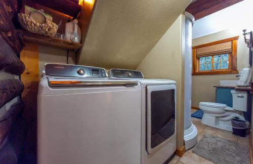 20 min to Yellowstone, Family Cabin, Fire Pit - Photo 25