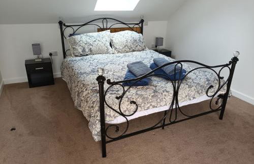 Stylish 3 Bed Apt Sea Views Near the Beach 2B - Foto 41