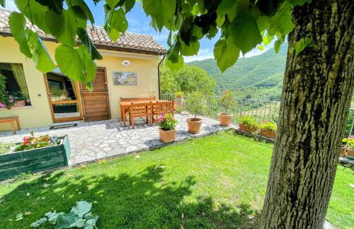 Serene Tuscan Retreat With Breathtaking Views - Photo 74