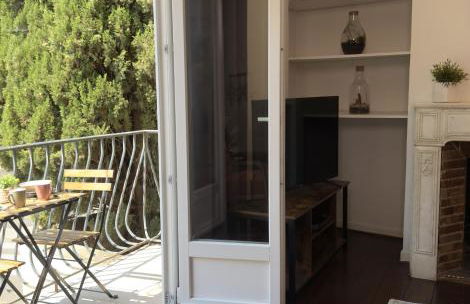 Le Peyrou - Elegant One-Bedroom Apartment for up to 4 Guests - Free Parking - Air Conditioning - Prime City Center Location - Foto 20