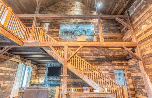 Modern Barn with Hot Tub, Game Room & Sleeps 14 - Foto 16