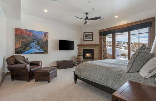 Private Hot Tub, Theater Room, Valet Parking and Ski & Boot Storage at Ritz Carlton - Foto 47