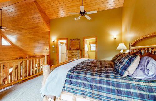 Steps to Sturgeon River! Dog-Friendly Nature Haven - Foto 13