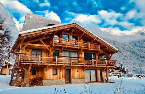 Chalet spacieux à Samoëns de 210 m² avec jacuzzi et jardin - Foto 1