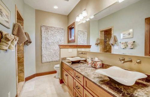 Silver Lake Estate - Private Beach - Hot Tub - Arcades - Foto 43