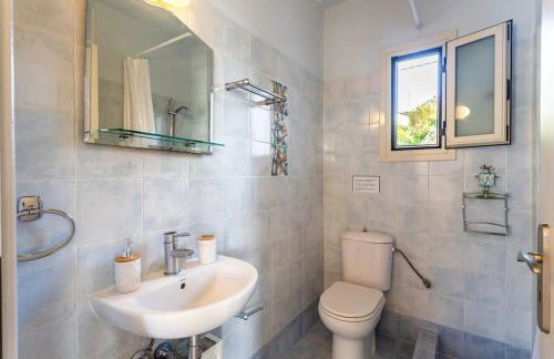 Kitries Summer Getaway - Eden Comfy Suite - Photo 11