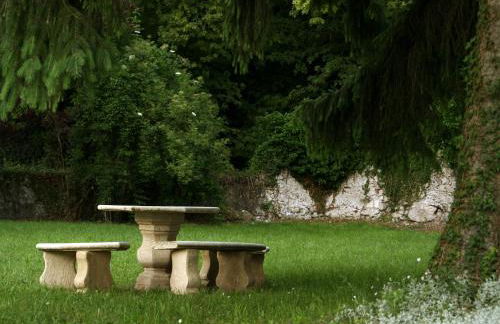 House in France with Pool and Views - Foto 32