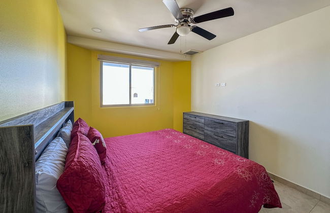 2BR Sunset Escape for Families - Foto 22