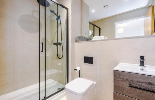 Rock Mill - Superior Apartment with Private Patio - Foto 31