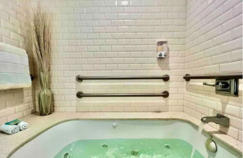 The Carlyle Oceanfront Luxe Condo Miami Beach - Foto 12