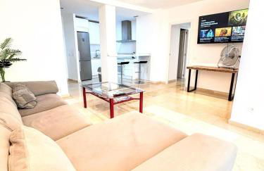 Modern, Best Location 2 bedroom, Sea view - Foto 1