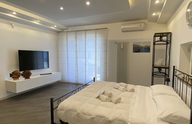 FraMe Room - Photo 2