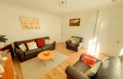 3 Bedroom House by Brookland Stays Serviced Accommodation Short Lets Leeds - Foto 26