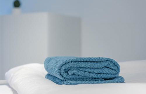 Rob's Flat - Moderne 3-Zimmer-Ferienwohnung mit Terrasse, 6 Schlafplätzen, 2 Min S-Bahn, Weil der Stadt bei Stuttgart - Foto 43