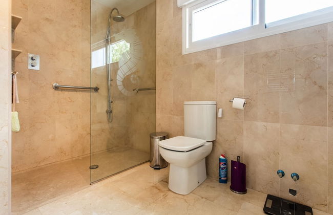 Villa in Granada With Sea Views & Pool - Foto 23